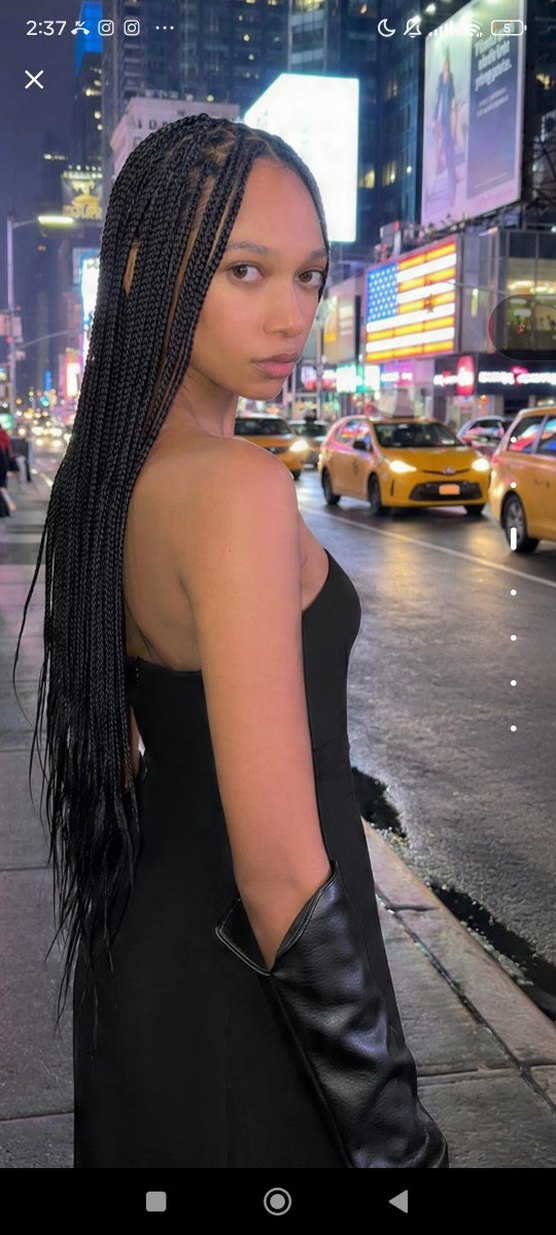 Bershka Siyah Dekolteli Mini Parıltılı Elbise - Görsel 3