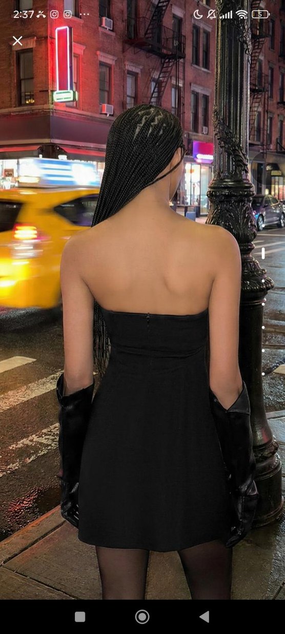 Bershka Siyah Dekolteli Mini Parıltılı Elbise - Görsel 2