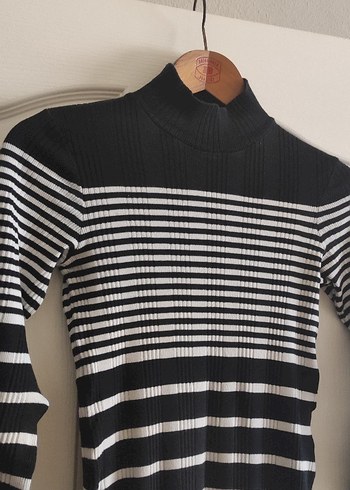 Yüksek Yakalı Çizgili Triko Kadın Elbise - Görsel 4