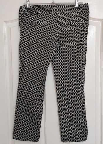 Siyah Beyaz desenli pantolon - Görsel 4