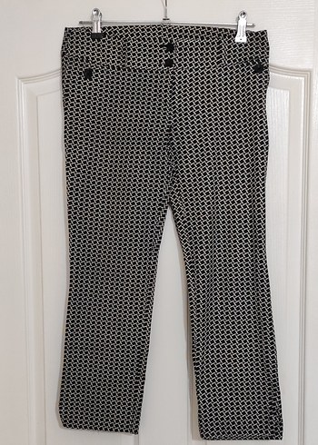 Siyah Beyaz desenli pantolon - Görsel 2