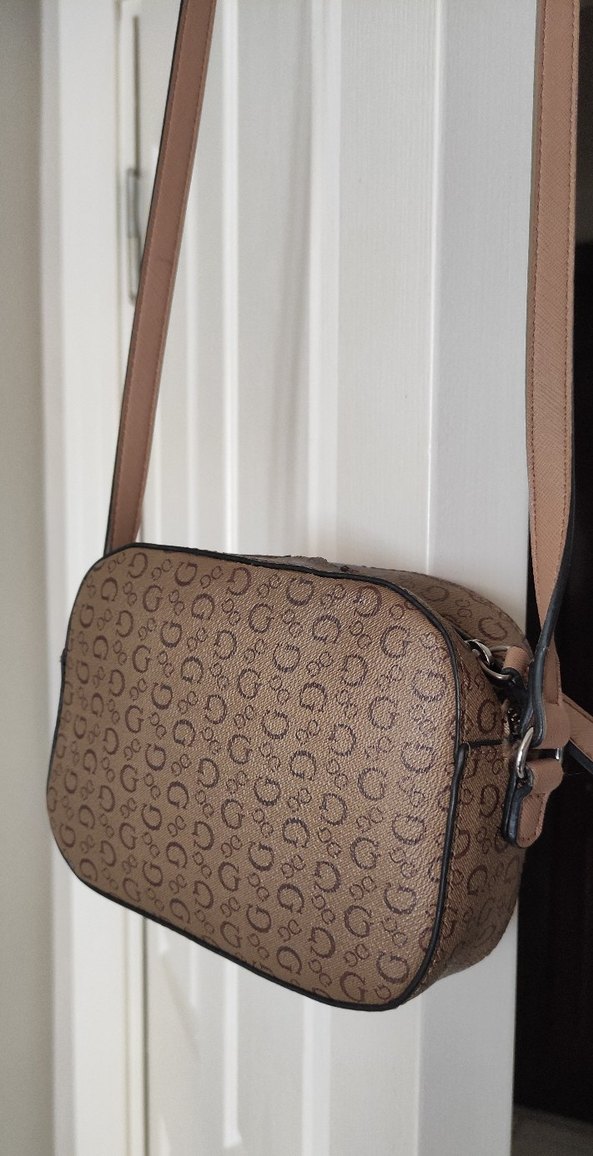 Guess Baskılı Kahverengi Deri Kadın Çapraz Çanta - Görsel 3