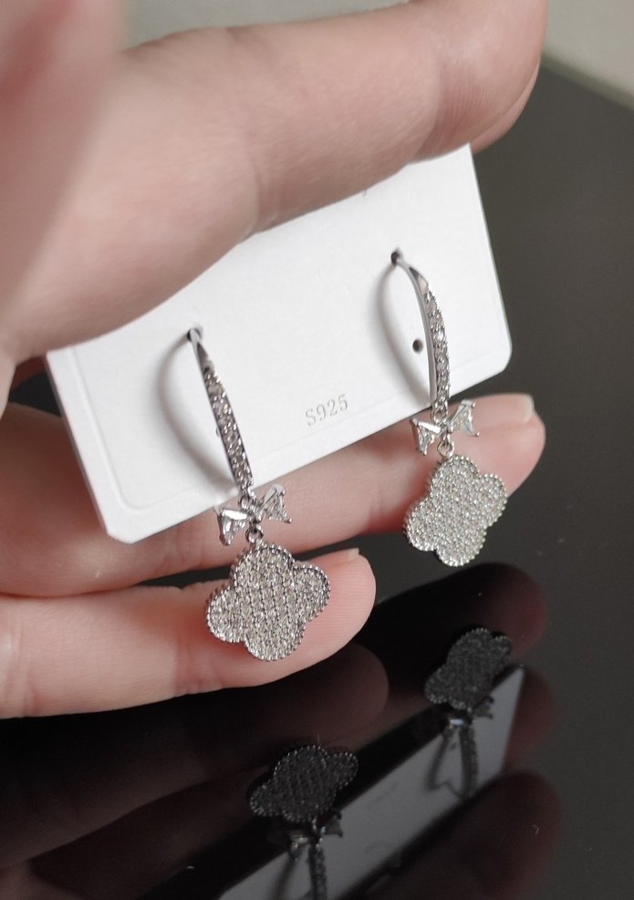 Van Cleef Model Zirkon Taşlı Küpe - Görsel 3