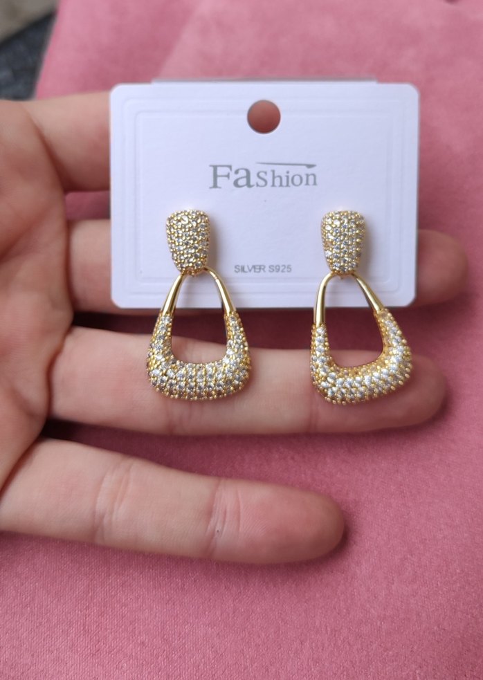 Altın Renkli Parlak Mini Küpe - Görsel 3