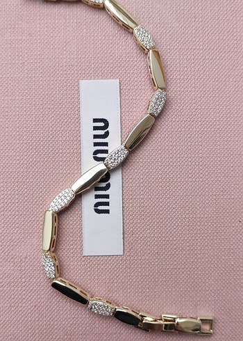 Parlak Altın Renkli Bileklik - Görsel 2