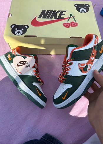 Nike kirazlı - Görsel 3