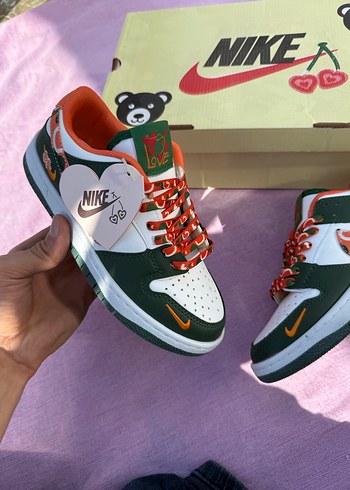 Nike kirazlı - Görsel 2