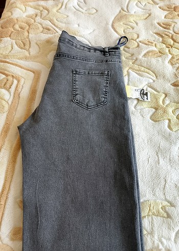 Gri Payetli Nakışlı Kadın Jean - Görsel 4