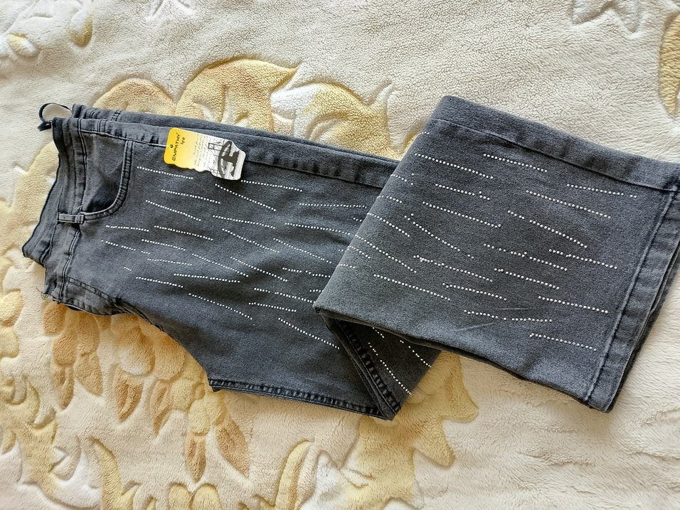 Gri Payetli Nakışlı Kadın Jean - Görsel 2