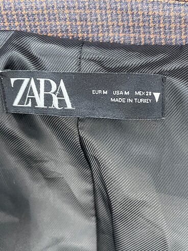 m Beden çeşitli Renk Zara Blazer %70 İndirimli.