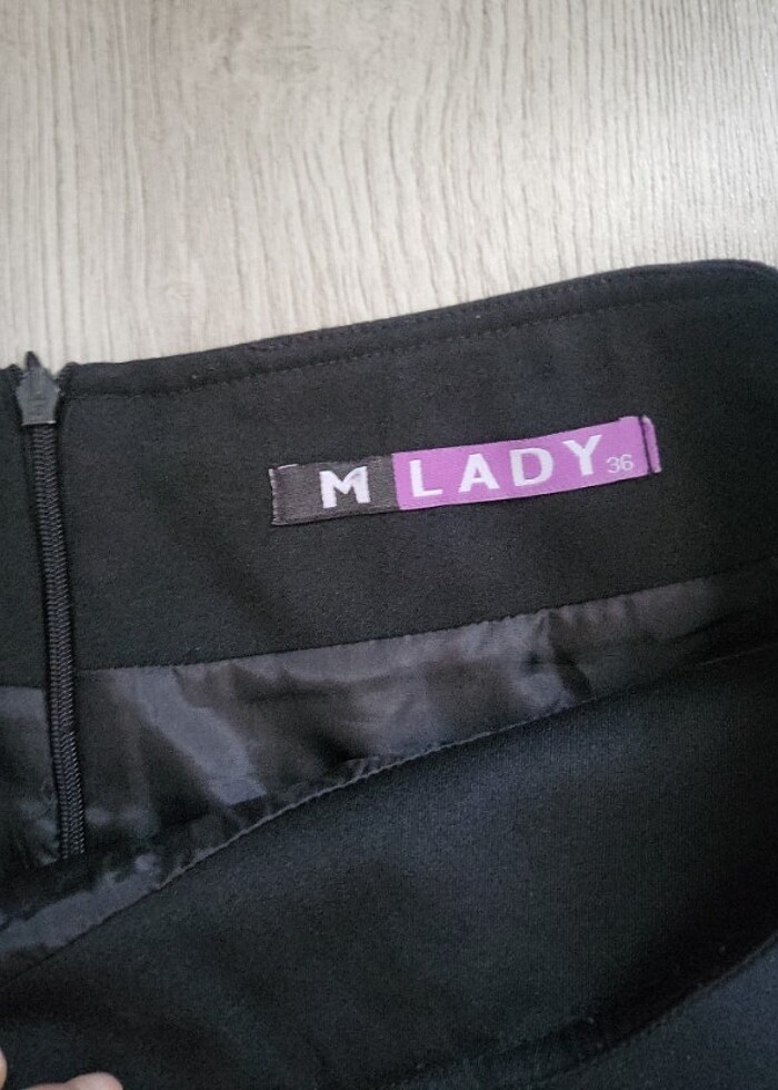 Siyah pileli etek - Görsel 2