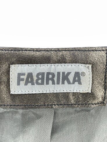 38 Beden çeşitli Renk Fabrika Ceket %70 İndirimli.