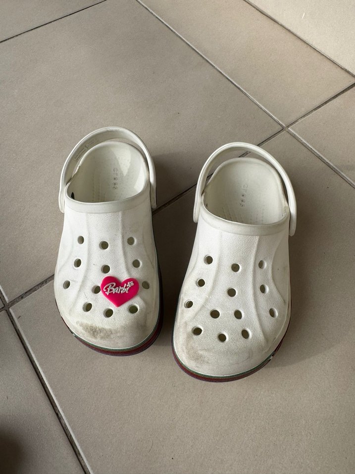 Beyaz Crocs Kız Terlikleri Velcro Bantlı - Görsel 2