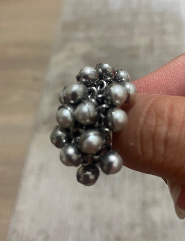 Boncuk Detaylı Gri Kadın Yüzük - Görsel 4