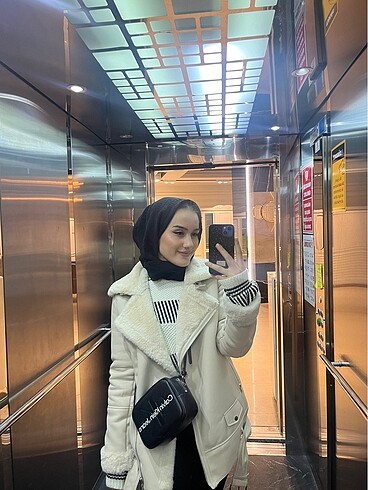 Stradivarius suni kürklü ceket