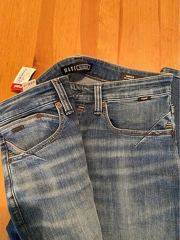 32 Beden lacivert Renk ORJİNAL MAVİ JEANS MARCUS