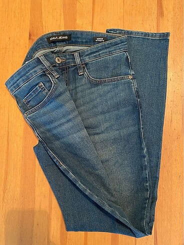 31 Beden ORJİNAL MAVİ JEANS MARCUS