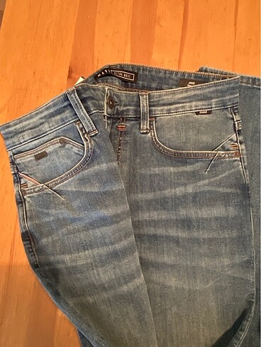 32 Beden lacivert Renk ORJİNAL MAVİ JEANS JAKE