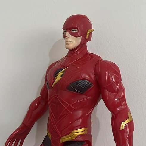 Flash 30 cm. Eklemleri hareketli marvel oyuncağı - Görsel 2