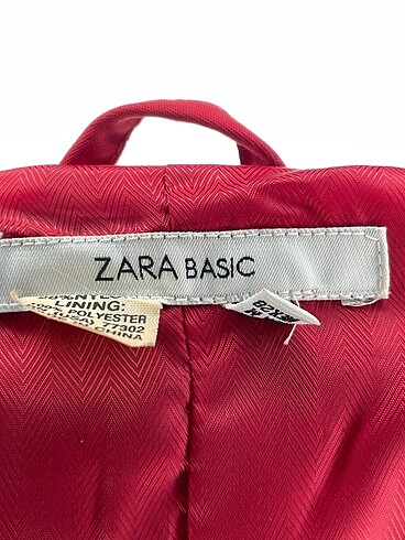 m Beden kırmızı Renk Zara Trenchcoat %70 İndirimli.
