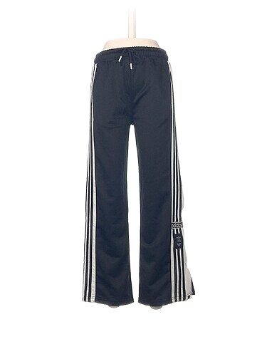 Adidas Eşofman Altı %70 İndirimli.