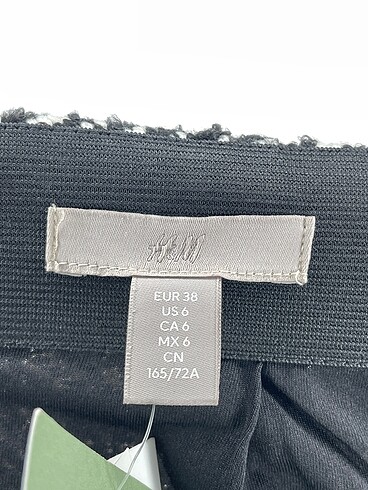 38 Beden çeşitli Renk H&M Mini Etek %70 İndirimli.