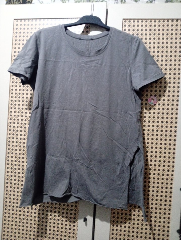 Gri Keten Kadın Tişört - Görsel 2