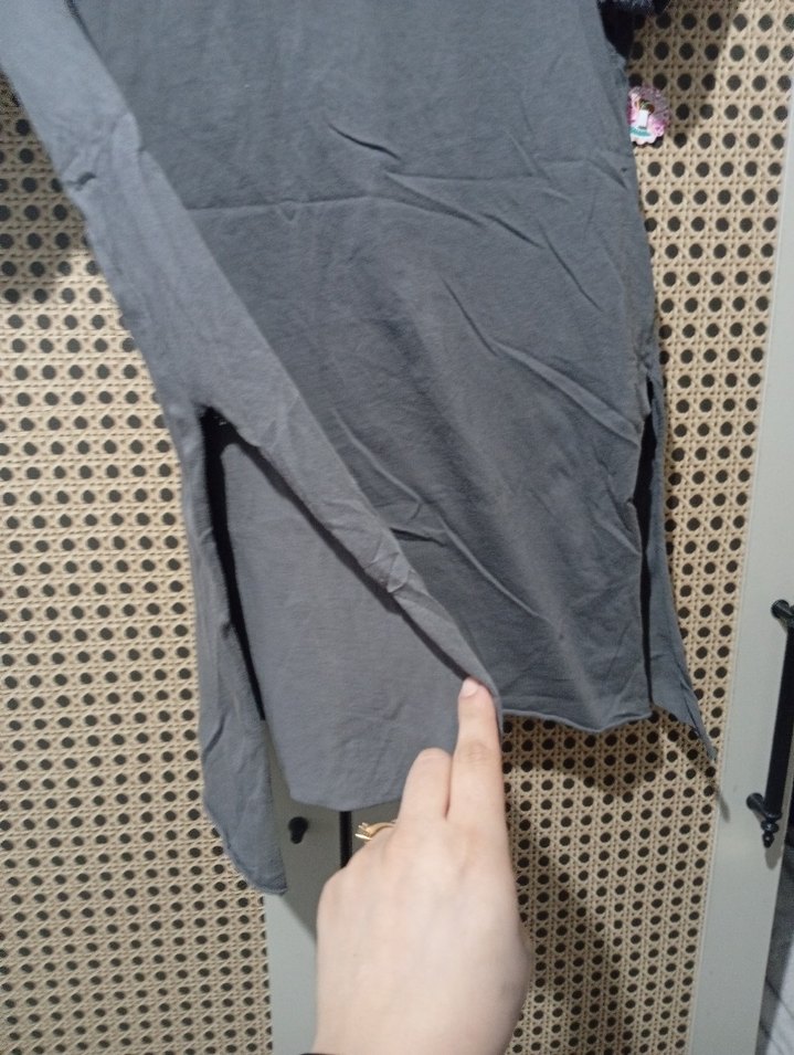 Gri Keten Kadın Tişört - Görsel 3