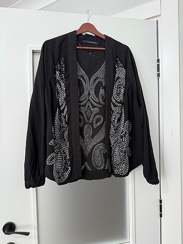 Nakışlı kimono