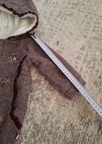 Kapüşonlu Örgü Kahverengi Kız Bebek Tulumu - Görsel 5