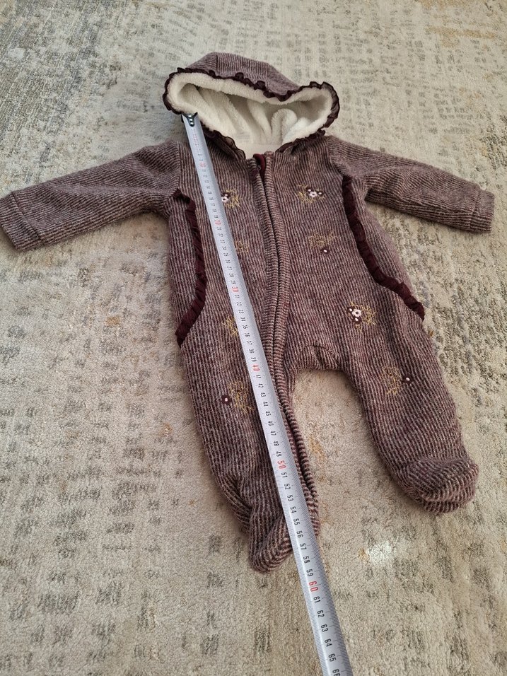 Kapüşonlu Örgü Kahverengi Kız Bebek Tulumu - Görsel 3