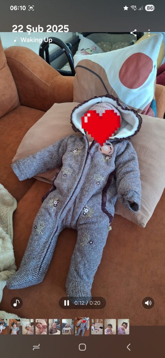 Kapüşonlu Örgü Kahverengi Kız Bebek Tulumu - Görsel 2