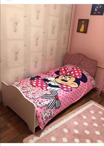 Beden Pembe Minnie Mouse yatak örtüsü