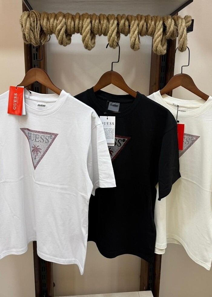 Guess t-shirt - Görsel 2