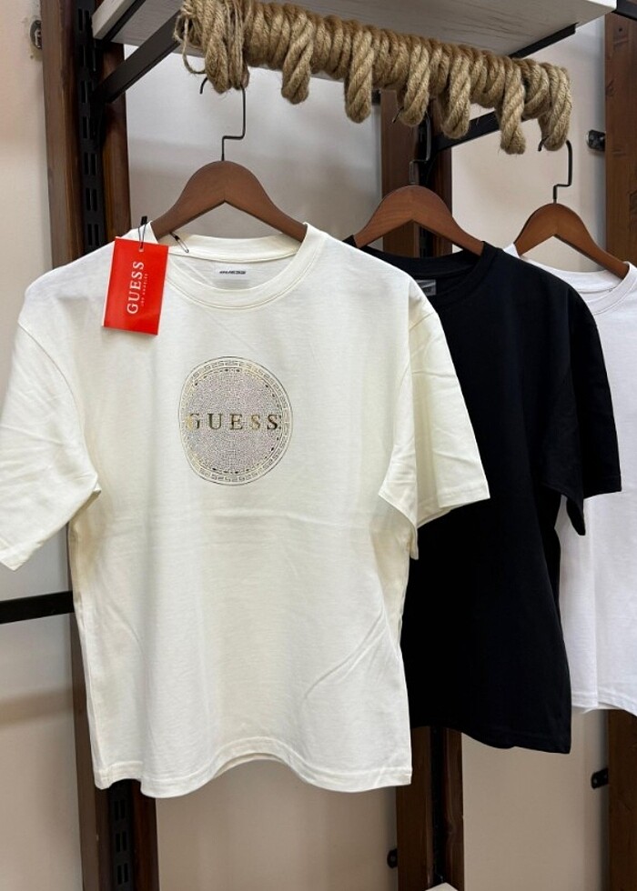 Guess t-shirt - Görsel 4