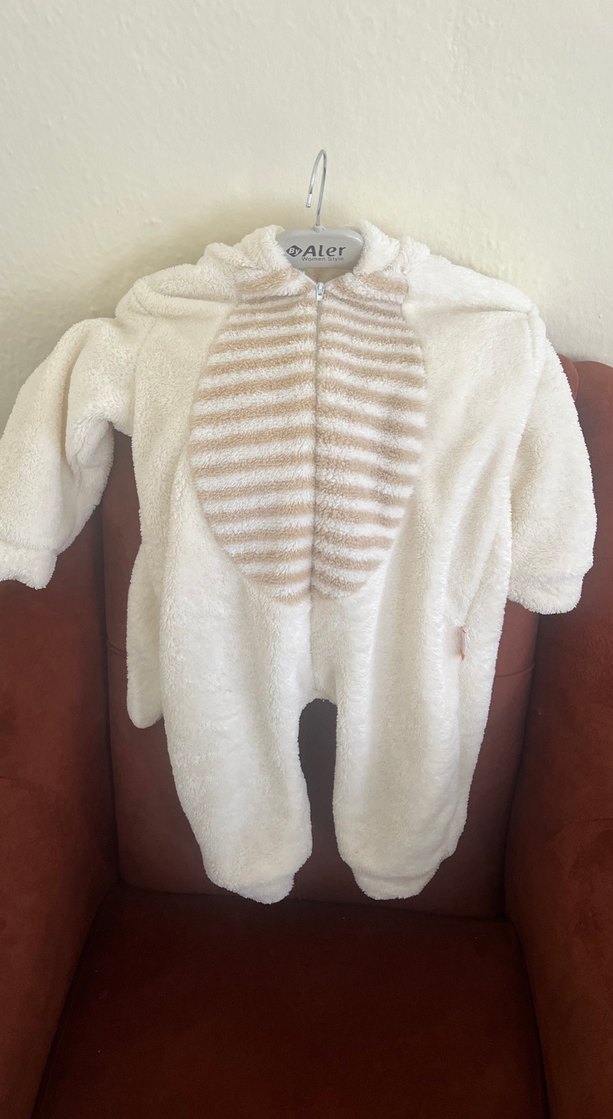 Beyaz Erkek tavşanlı tulum - Görsel 3