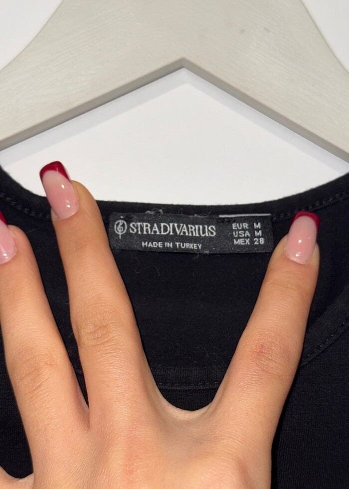 Stradivarius Taşlı Crop - Görsel 3