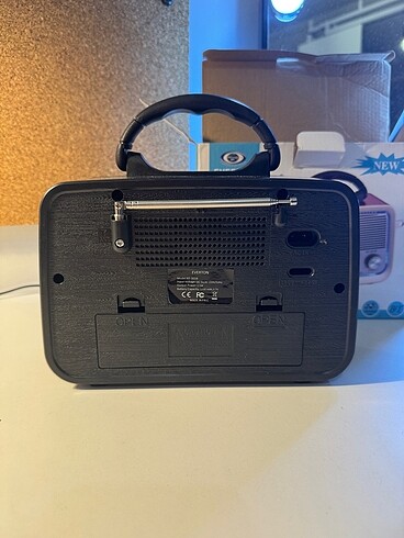 Everton Kutulu Taşınabilir Radyo - Görsel 4