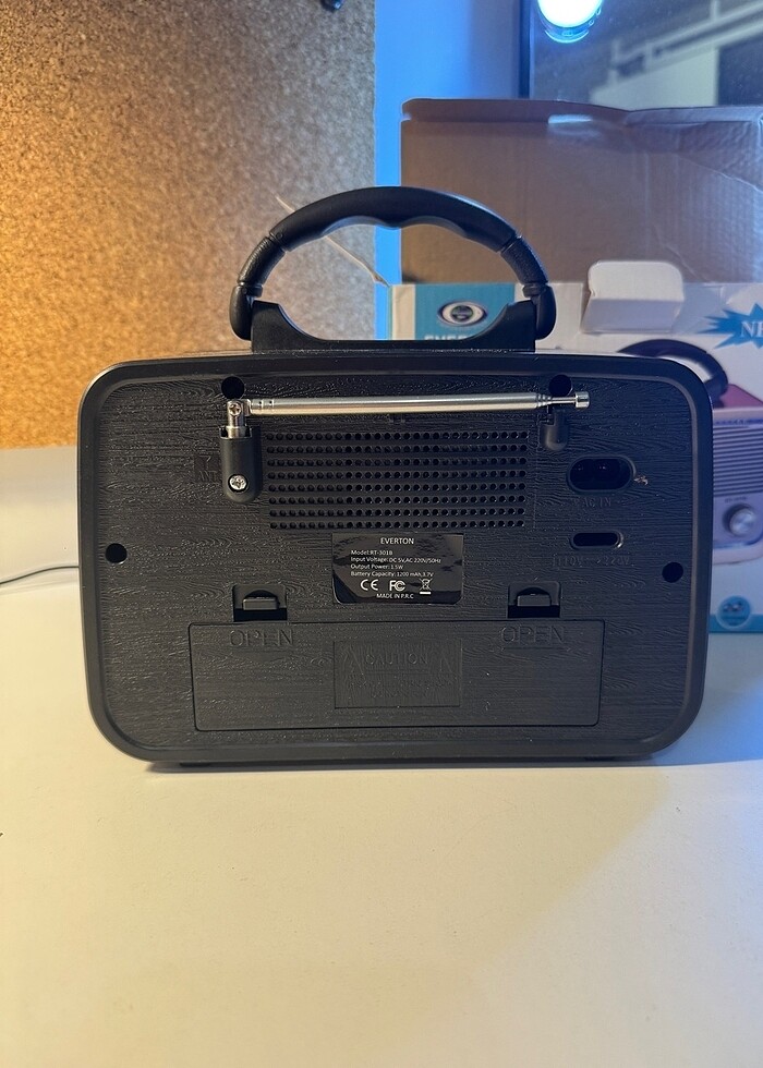 Everton Kutulu Taşınabilir Radyo - Görsel 4