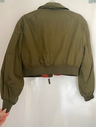 m Beden haki Renk Pull and Bear Bomber ceket