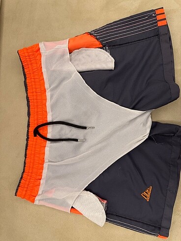 l Beden gri Renk Adidas mayo