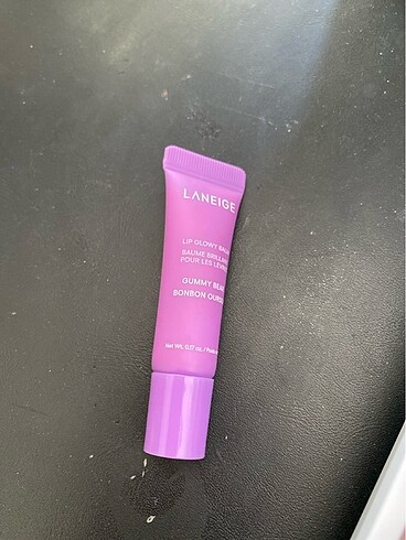Kylie Cosmetics Özel ilandir, ALMAYINIZ!!!! Cosmic parfum 100 ml, Laneige dudak