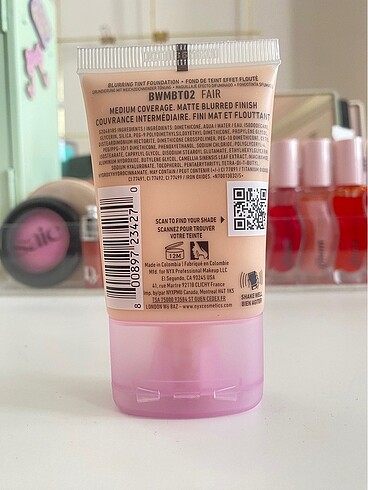 NYX Nyx Bare With me Blur Fondöten 02 Fair