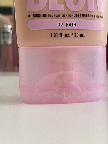  Beden Renk Nyx Bare With me Blur Fondöten 02 Fair