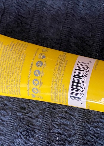 Dr. Dennis Gross Ultimate Defense SPF 50 Güneş Koruyucu Krem - Görsel 4