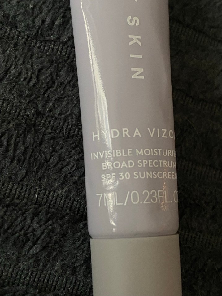 Fenty Skin Hydra Vizor SPF 30 şeffaf Krem - Görsel 2