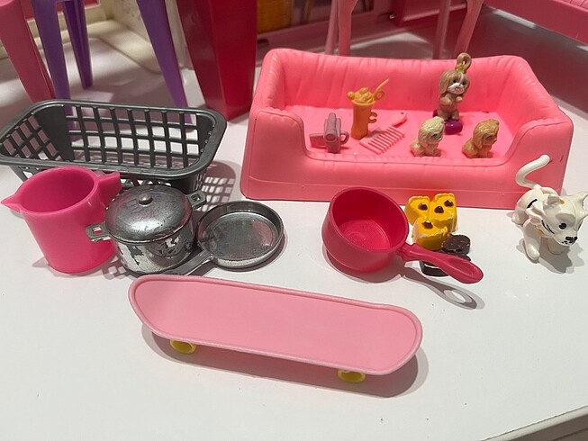  barbie evi