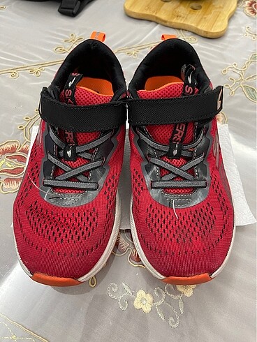 Skechers ayakkabı