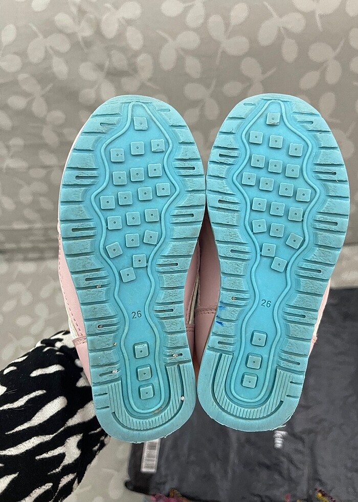 Spor ayakkabı - Görsel 3