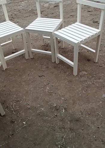 Beyaz ahşap Sandalye